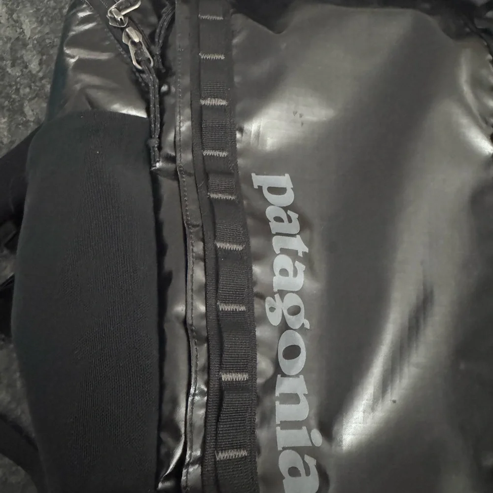 Patagonia Black Hole Pack 33L Black - Picture 6 of 7